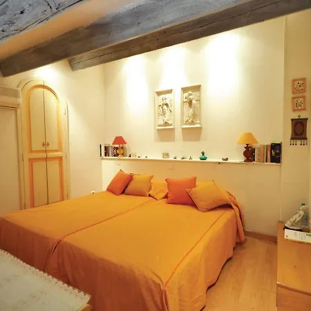Appartement St-1548 *